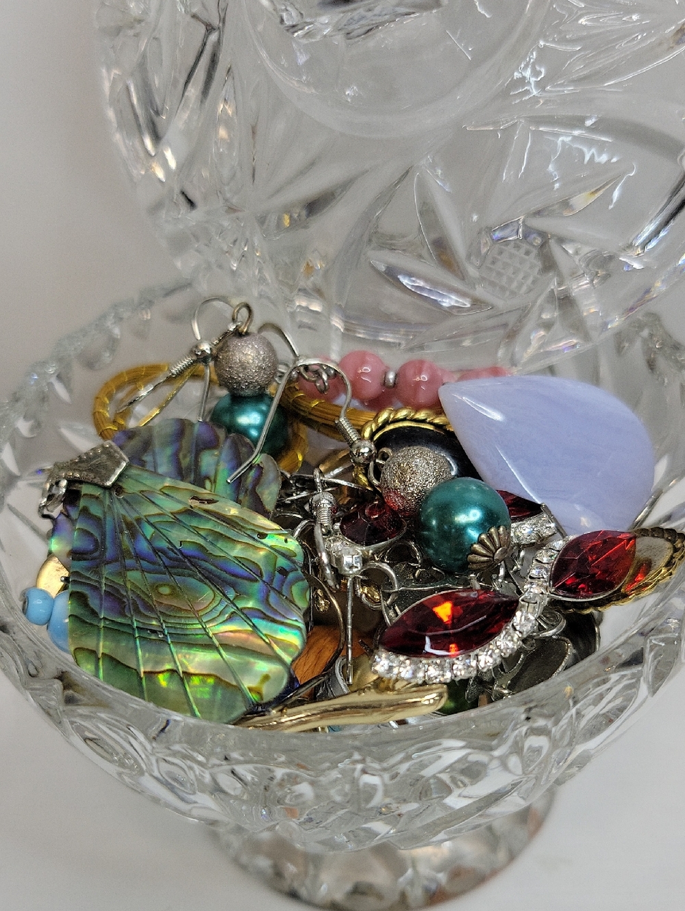 Cut Crystal Trinketbox with Lid Filled With Earrings - Picture 2 of 3